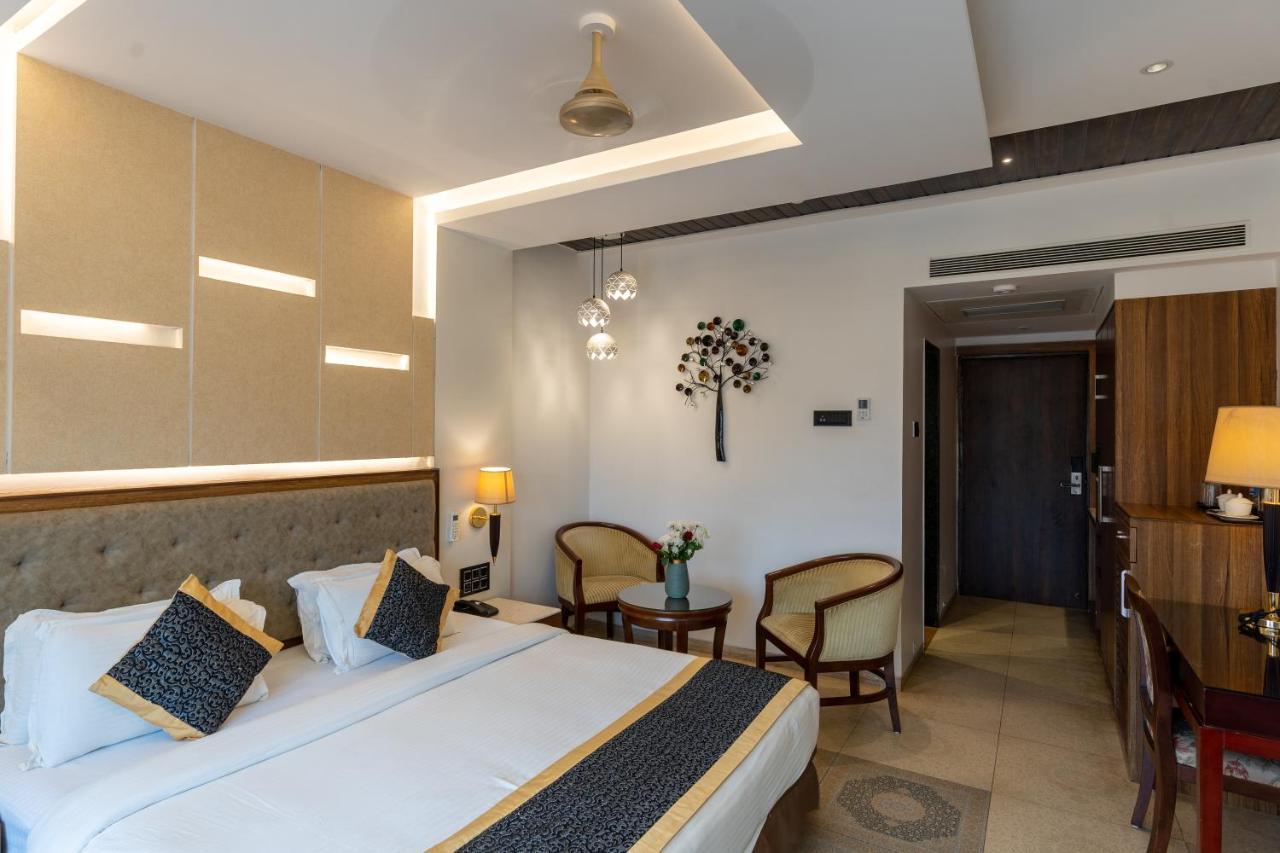 Alvorada Resort-3 Star Resort In Baga アーポラ エクステリア 写真